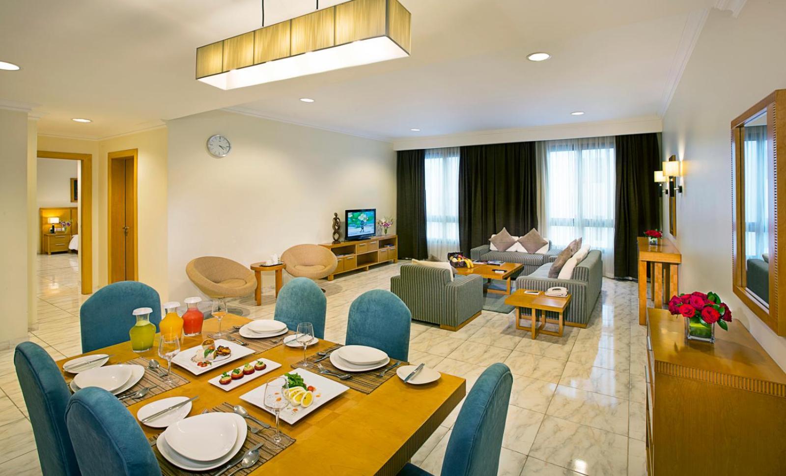 City Seasons Hotel & Suites 무스카트 외부 사진