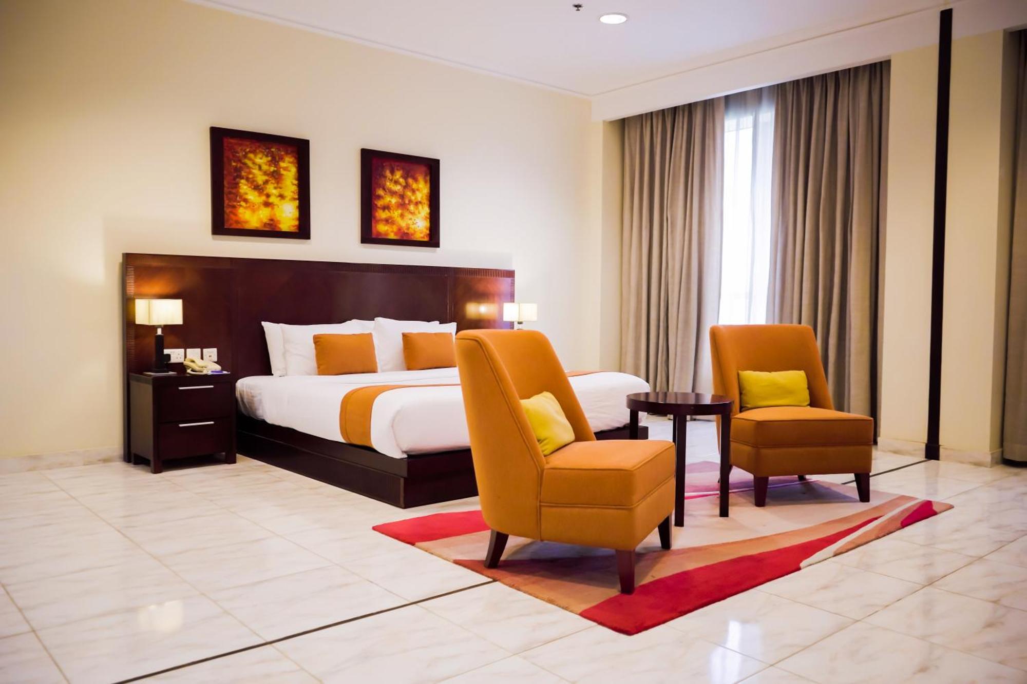 City Seasons Hotel & Suites 무스카트 외부 사진