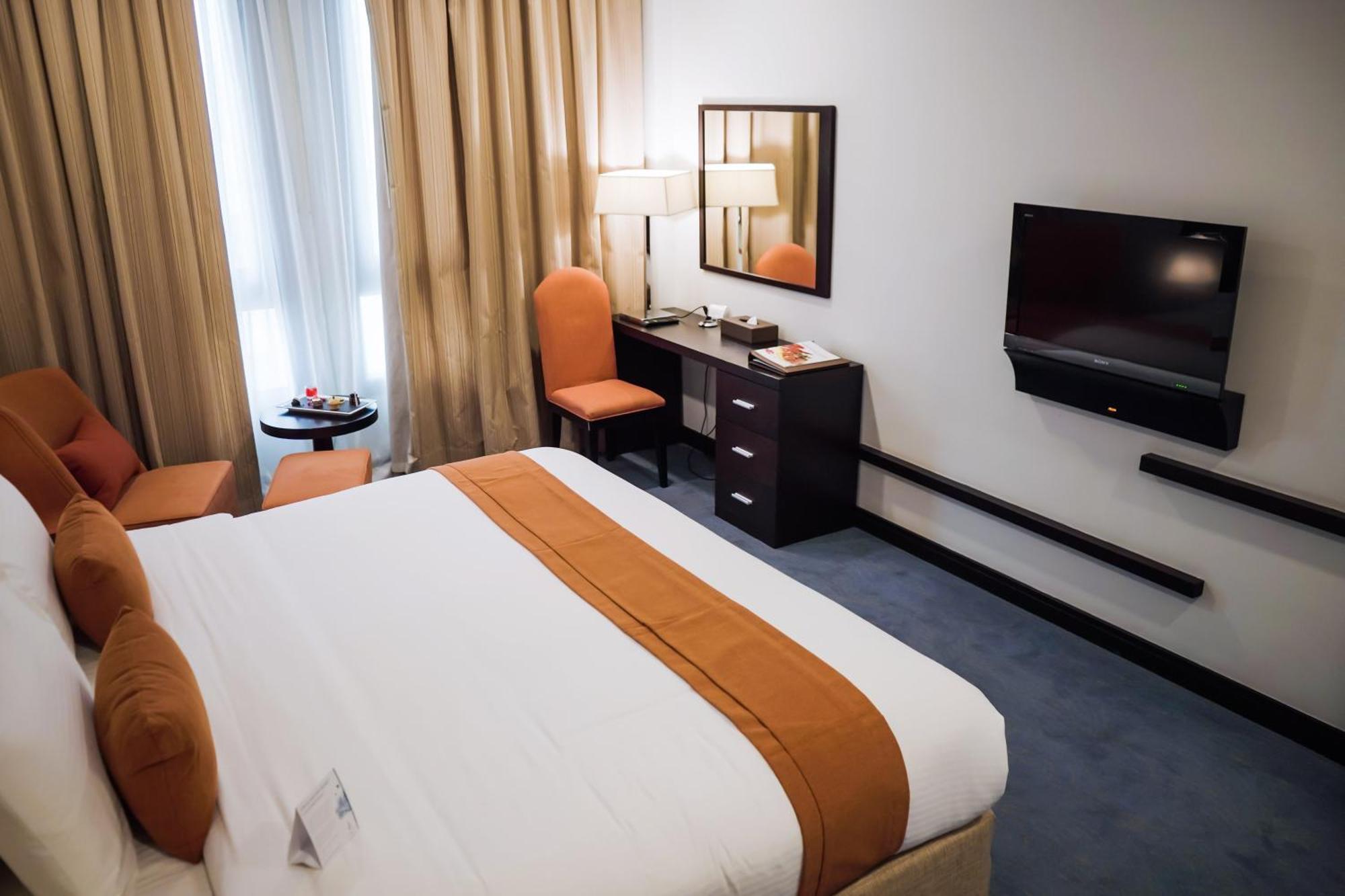 City Seasons Hotel & Suites 무스카트 외부 사진