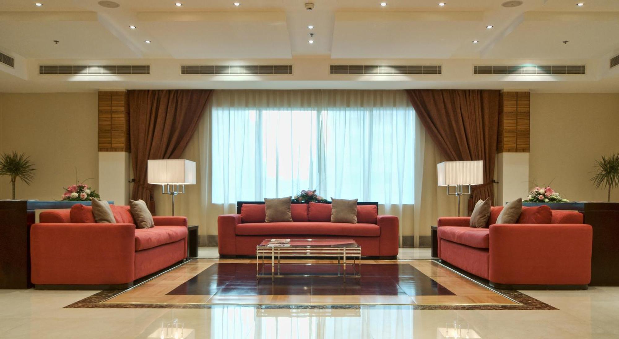 City Seasons Hotel & Suites 무스카트 외부 사진