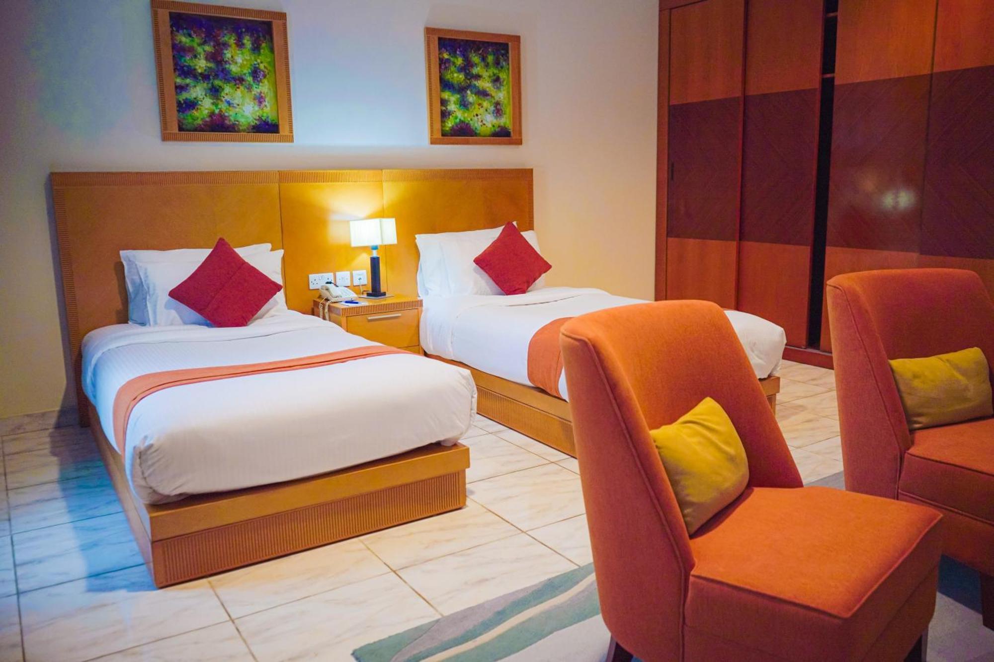 City Seasons Hotel & Suites 무스카트 객실 사진