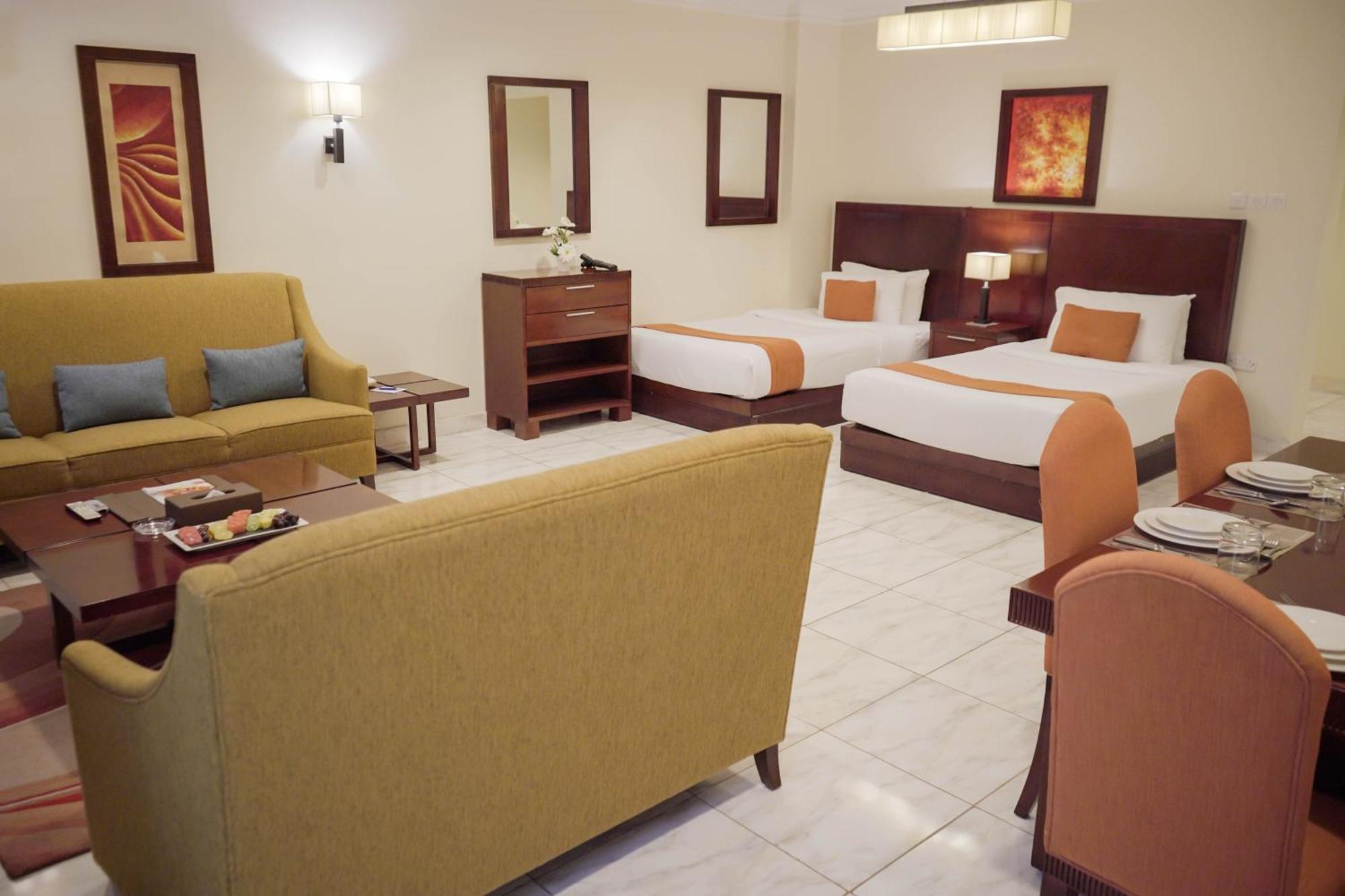 City Seasons Hotel & Suites 무스카트 객실 사진