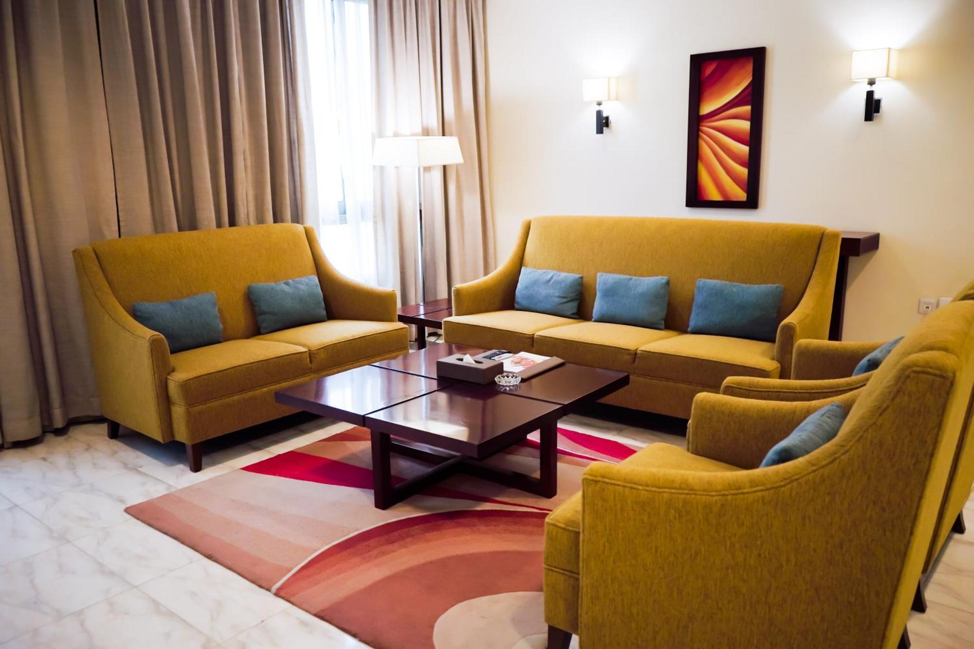 City Seasons Hotel & Suites 무스카트 객실 사진