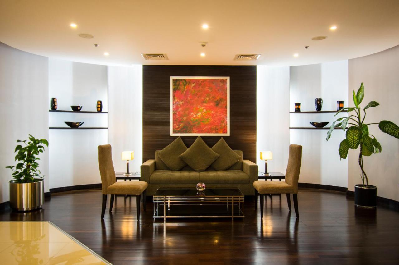 City Seasons Hotel & Suites 무스카트 외부 사진